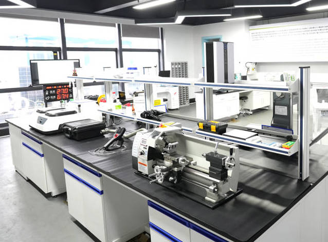 Materialen iturritik kalitatea bermatzea: adreilua egiteko ekipoen oinarrizko gaitasuna indartzea